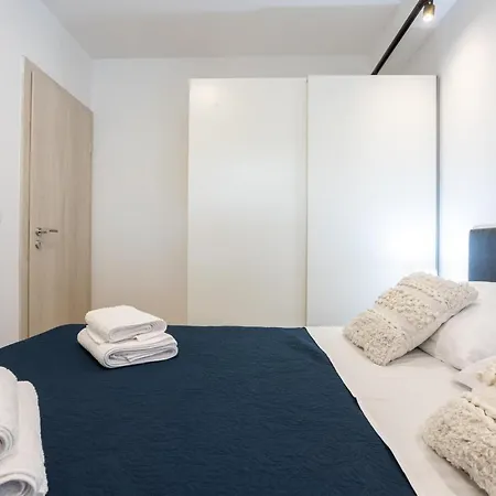Royal Luxe Apartment Split Exterior photo
