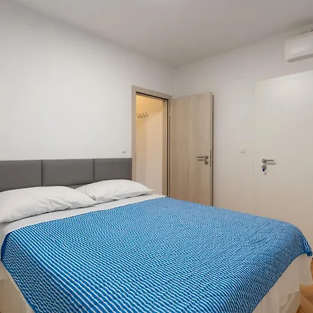 Royal Luxe Apartment Split Exterior photo