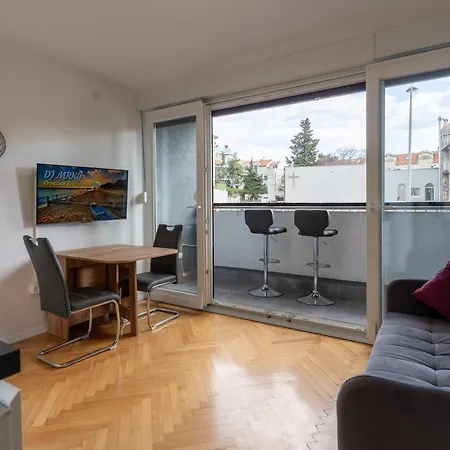Royal Luxe Apartment Split Exterior photo